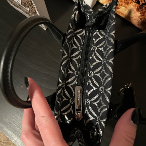 Michael Kors Black and Gray Designer Tote Bag w/ Branded Crossbody Strap ❤️NEW❤️ - Picture 3 of 6